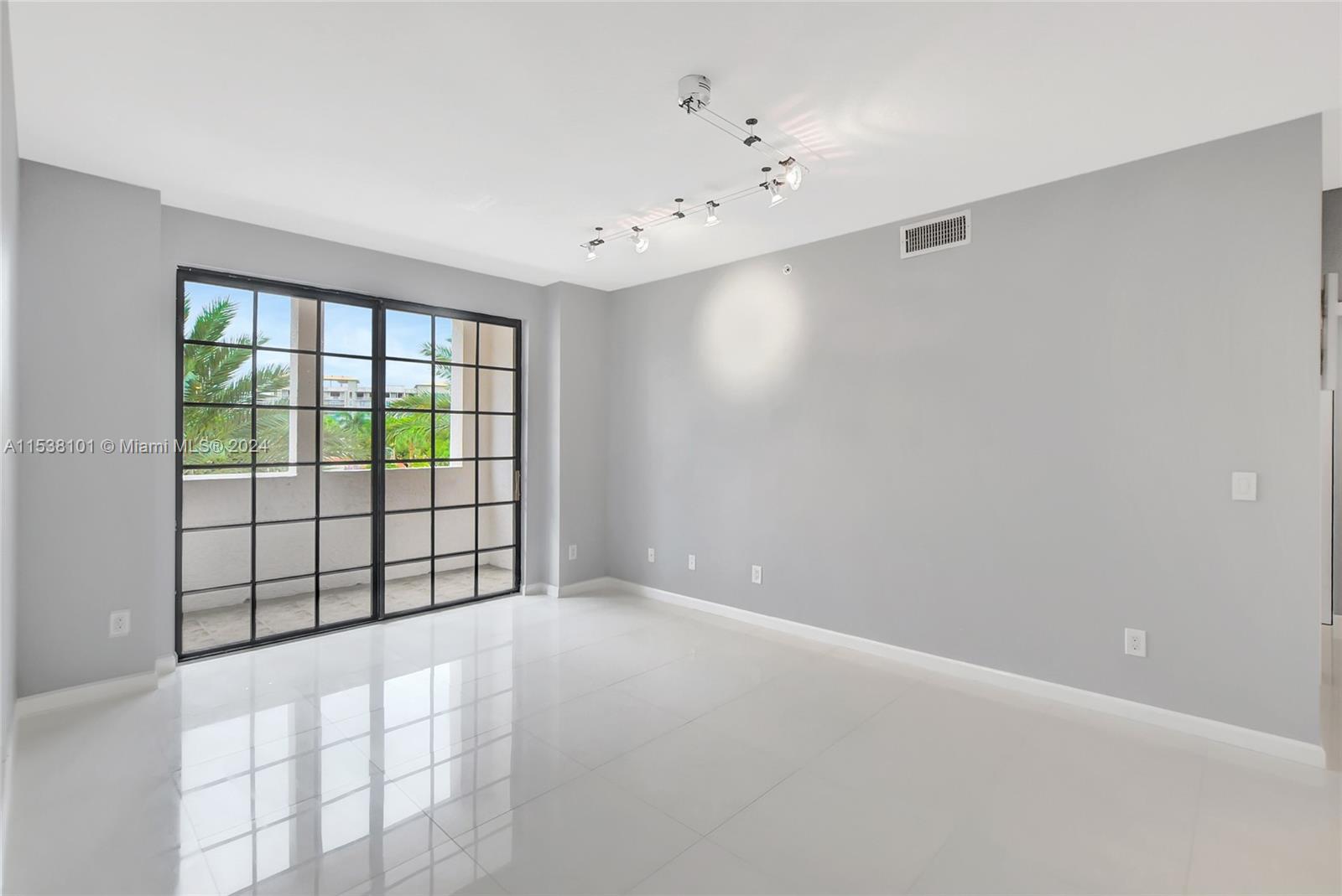 BOCA GRAND CONDO - Residential