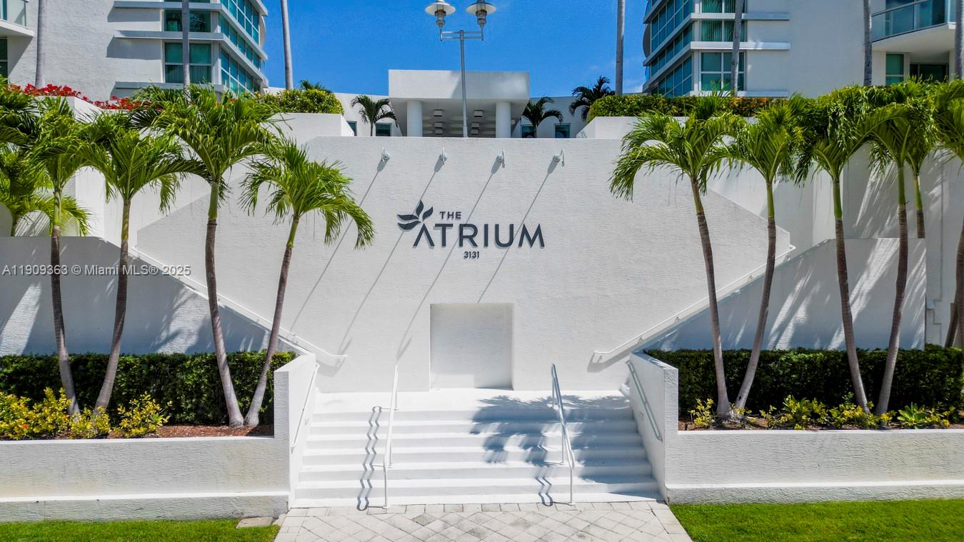 THE ATRIUM AT AVENTURA - Residential