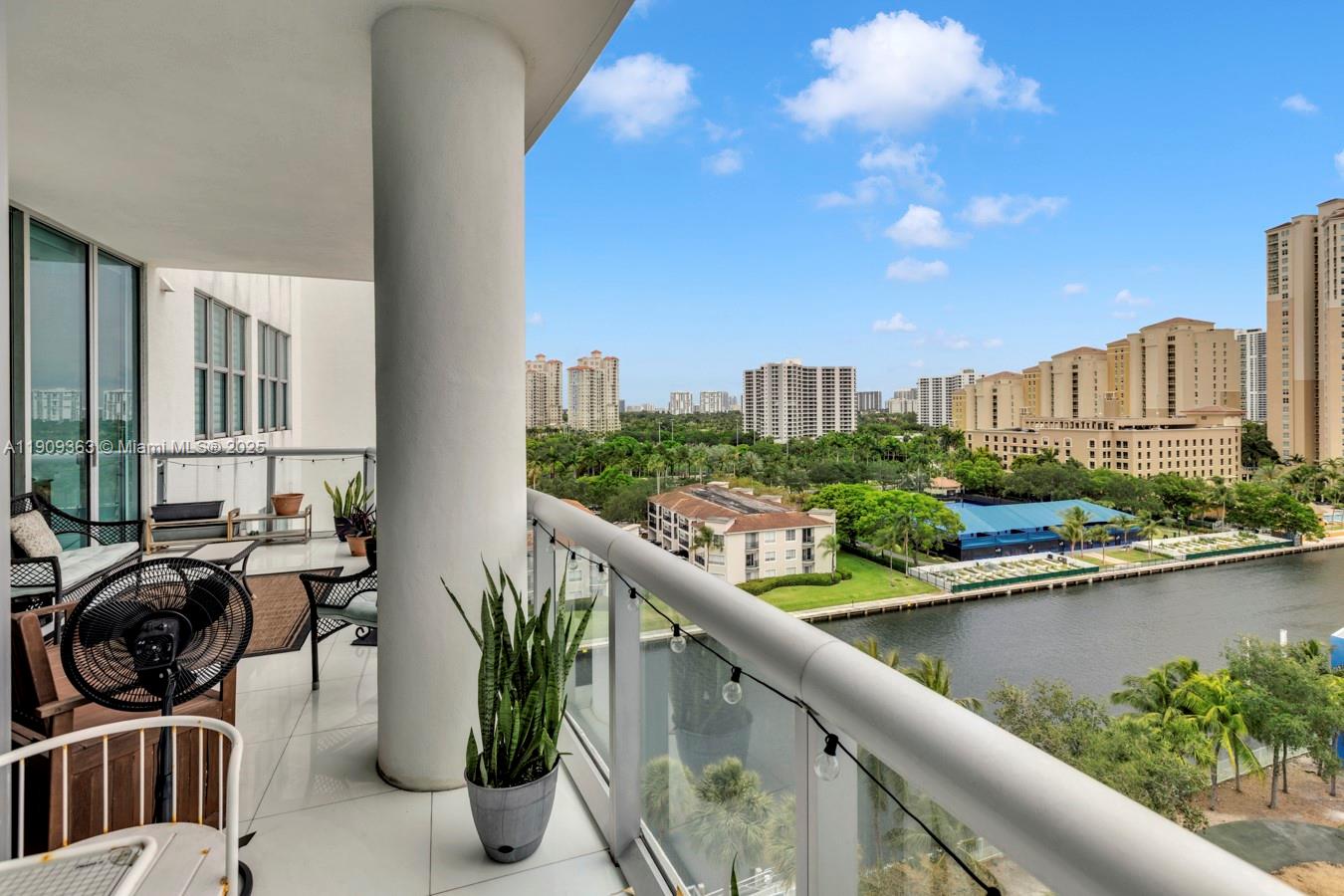 THE ATRIUM AT AVENTURA - Residential
