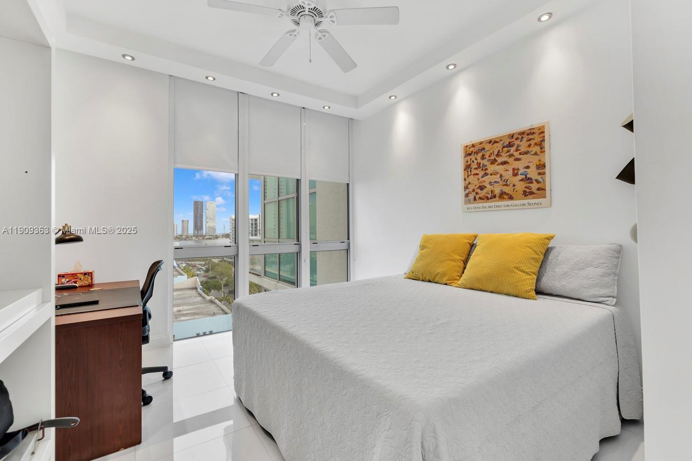 THE ATRIUM AT AVENTURA - Residential