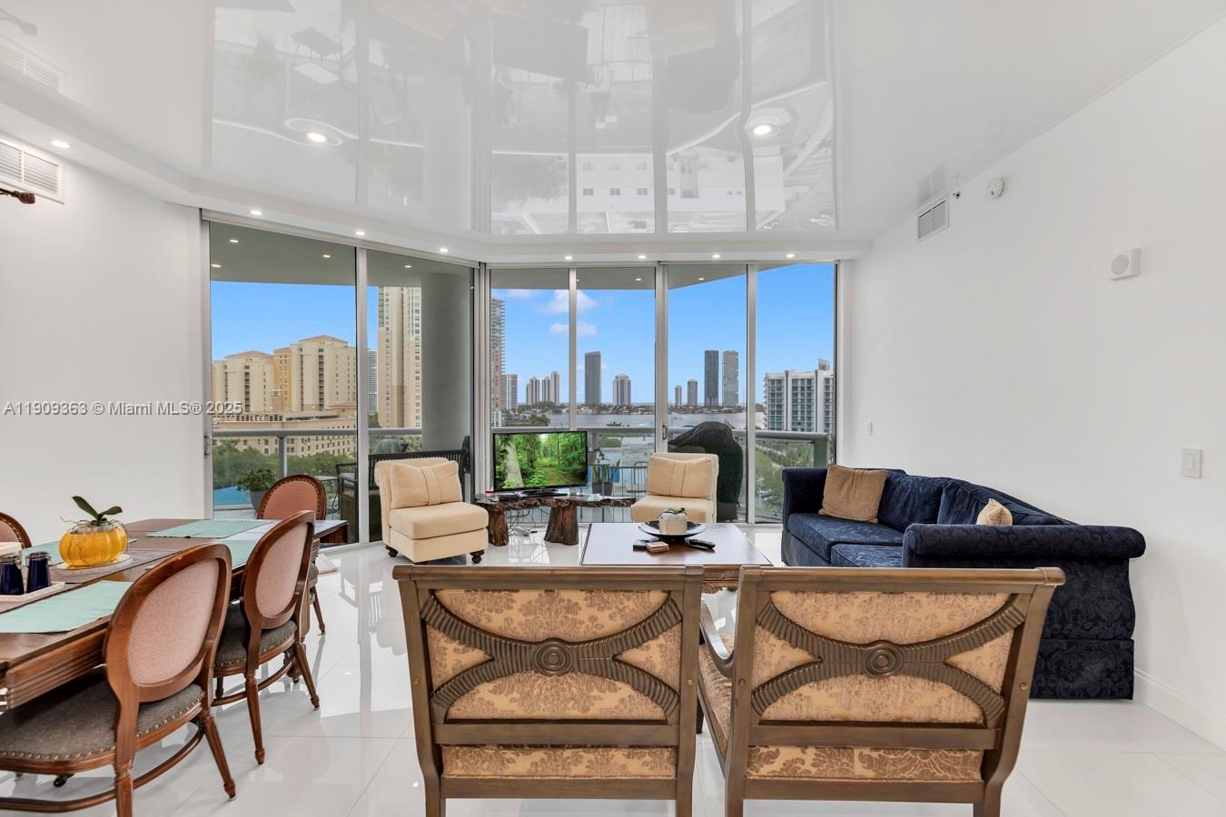 THE ATRIUM AT AVENTURA - Residential