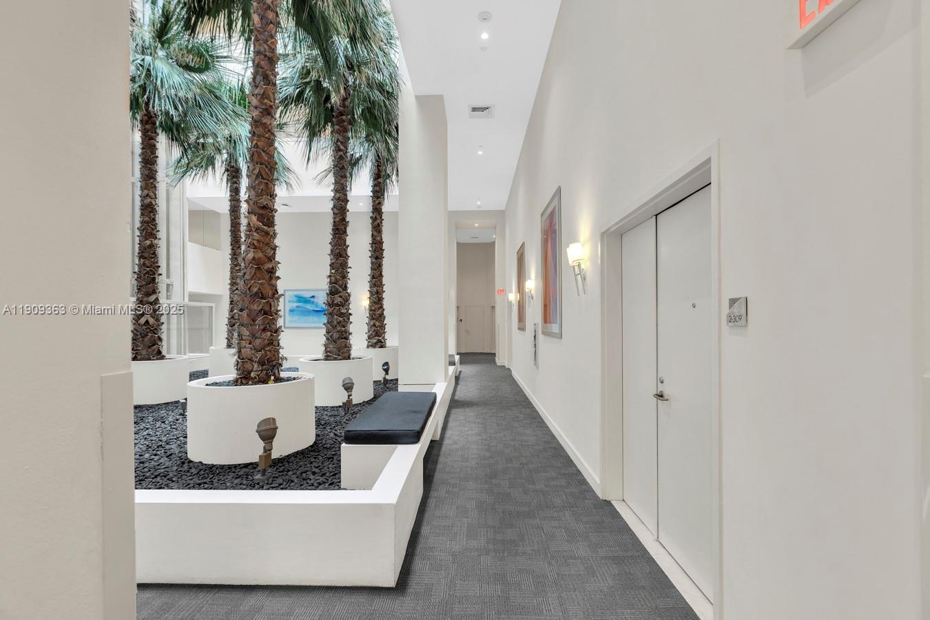 THE ATRIUM AT AVENTURA - Residential