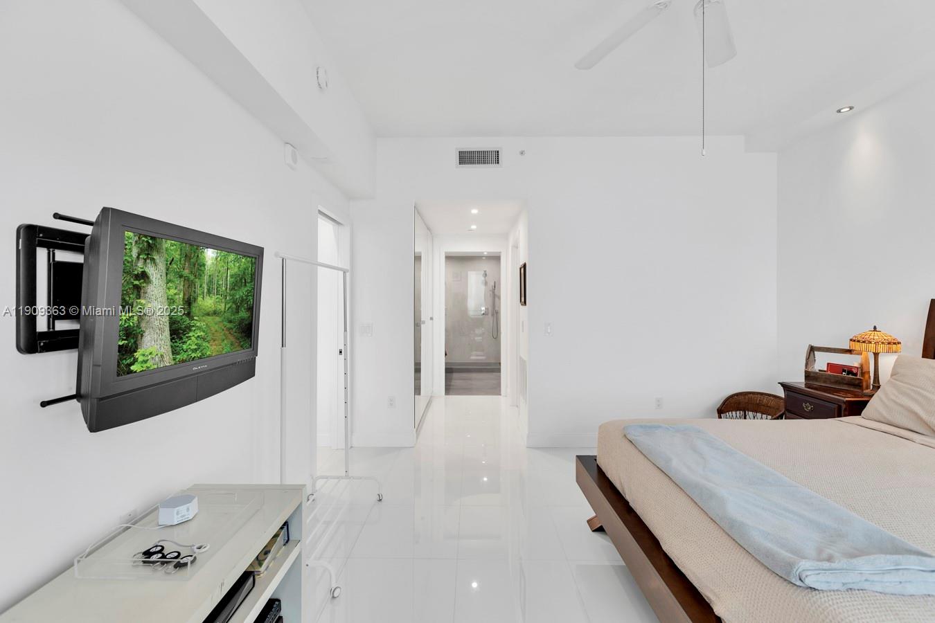 THE ATRIUM AT AVENTURA - Residential