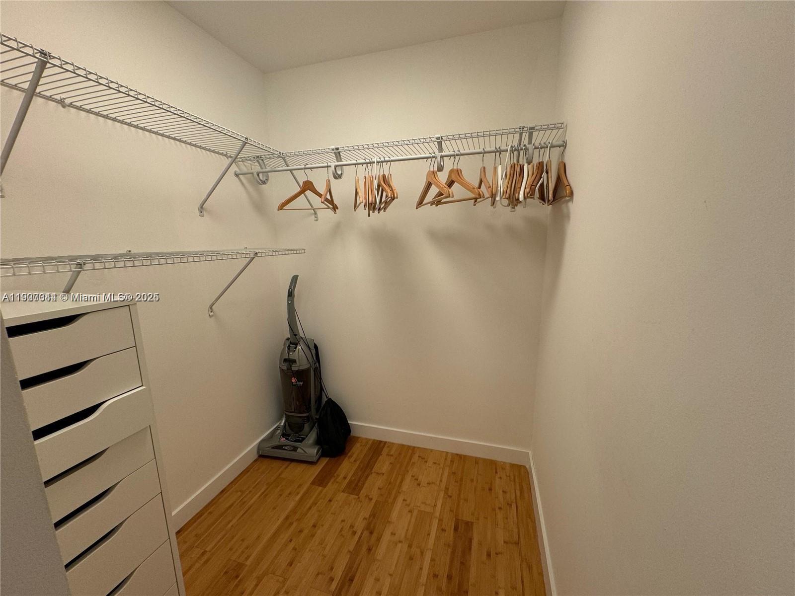 THE PARC AT TURNBERRY ISL - Residential Lease