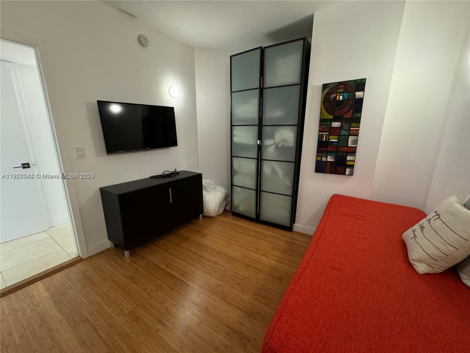 THE PARC AT TURNBERRY ISL - Residential Lease