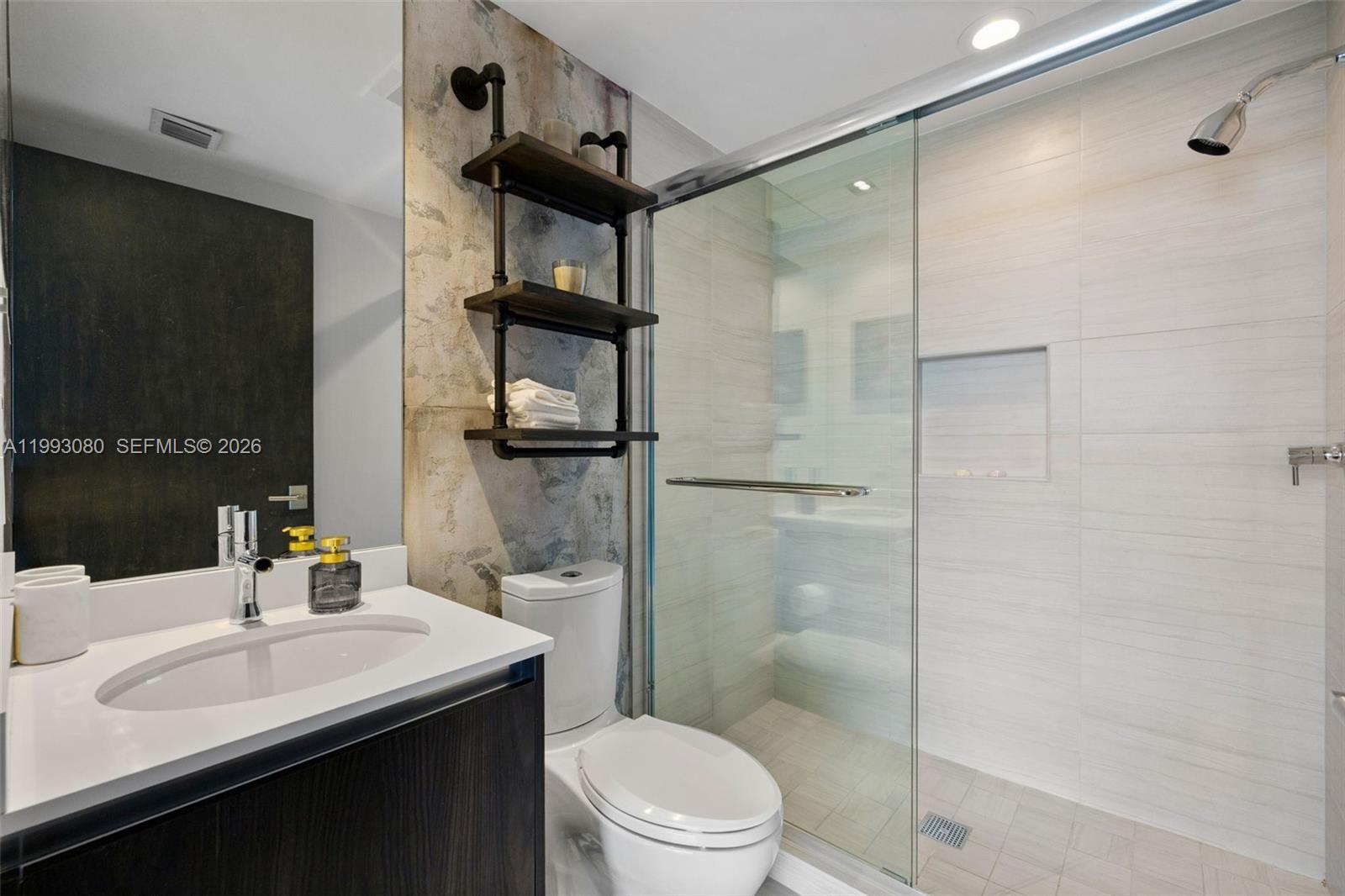 RIVA CONDOMINIUM - Residential