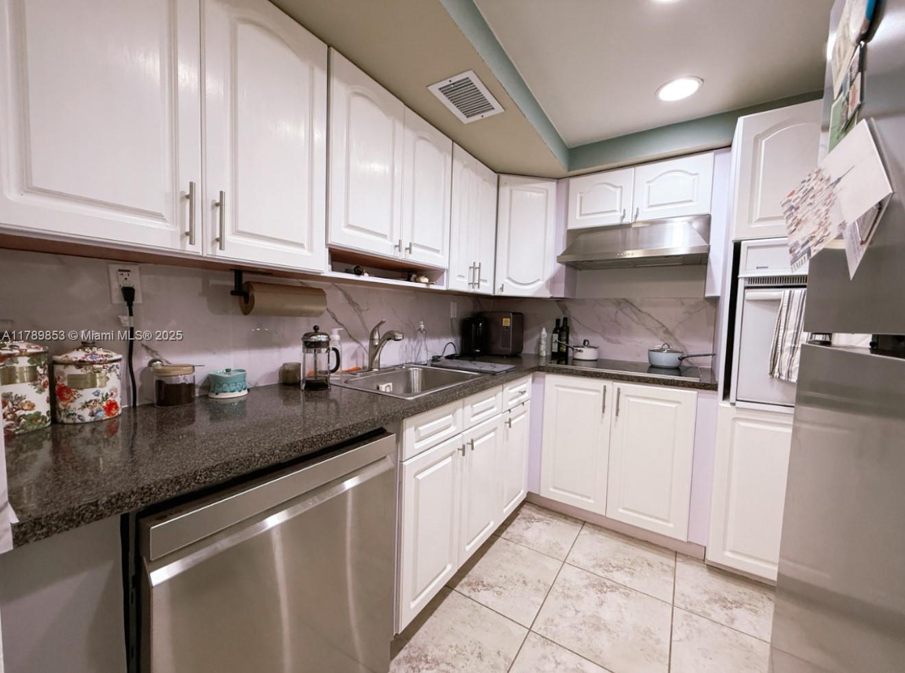 1200 West Ave 1021