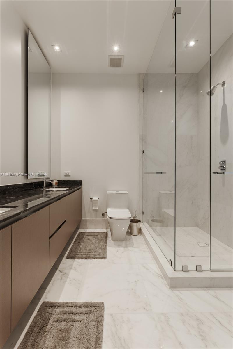 MUSE CONDO - Residential Lease