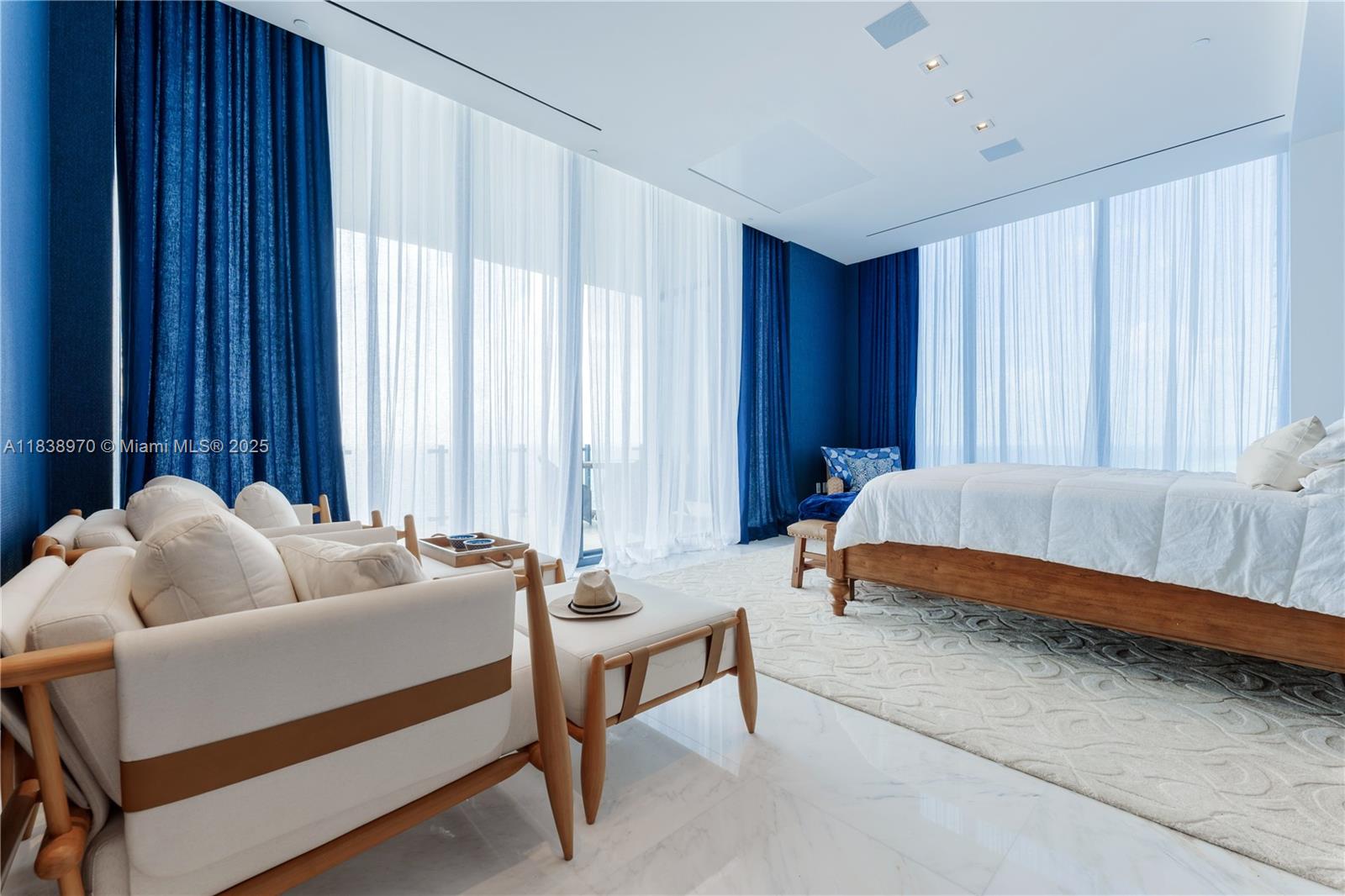 MUSE CONDO - Residential Lease