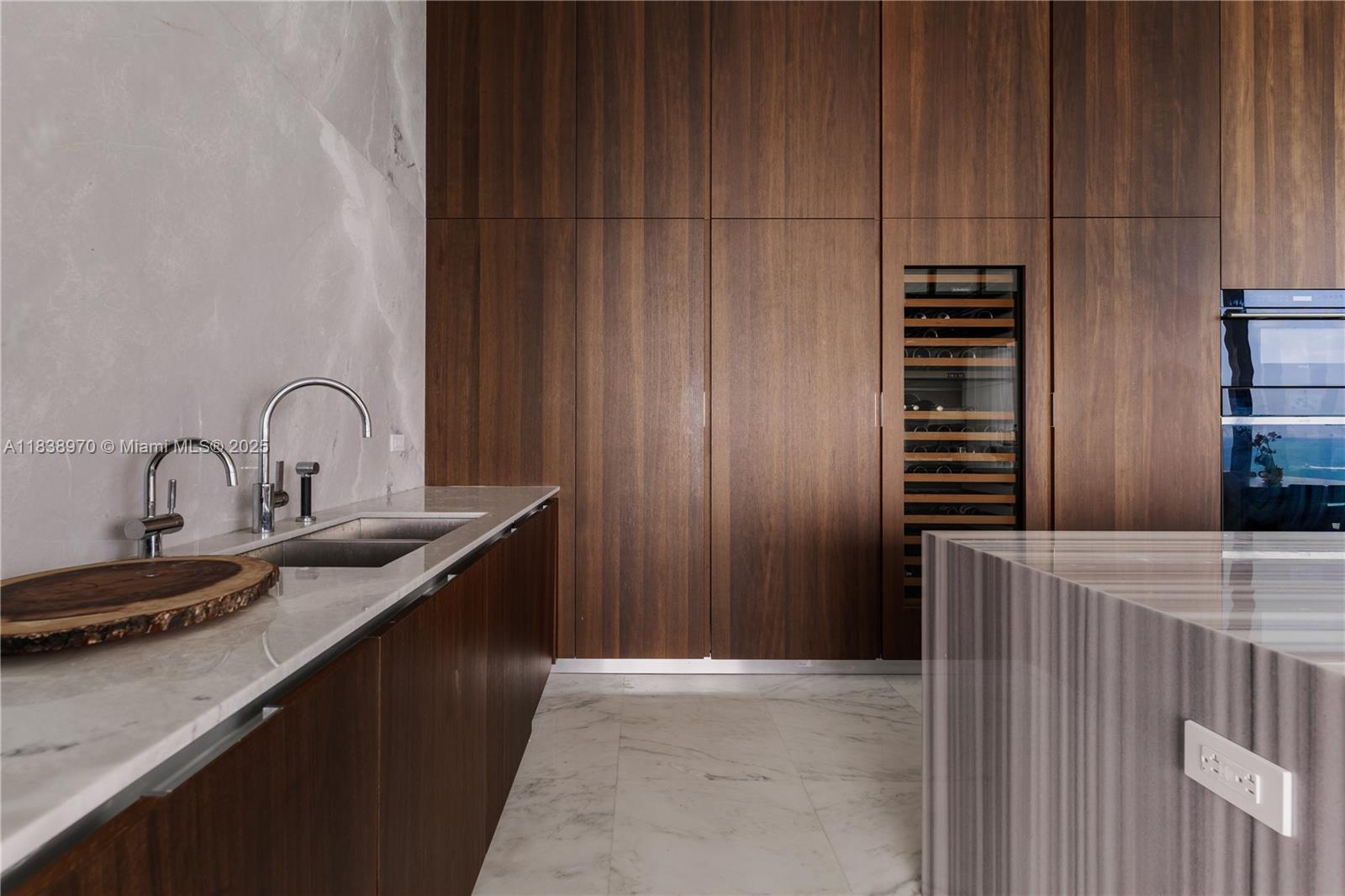 MUSE CONDO - Residential Lease