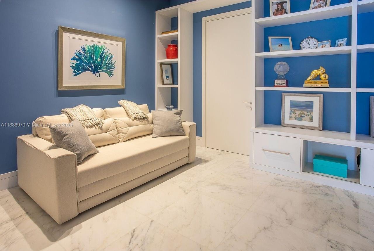 MUSE CONDO - Residential Lease