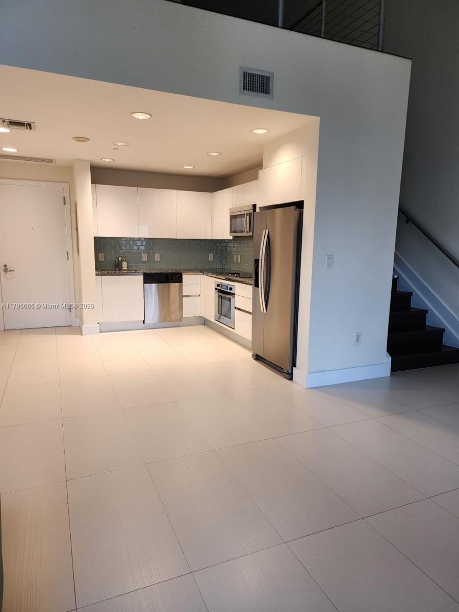 1060 Brickell Ave 1001