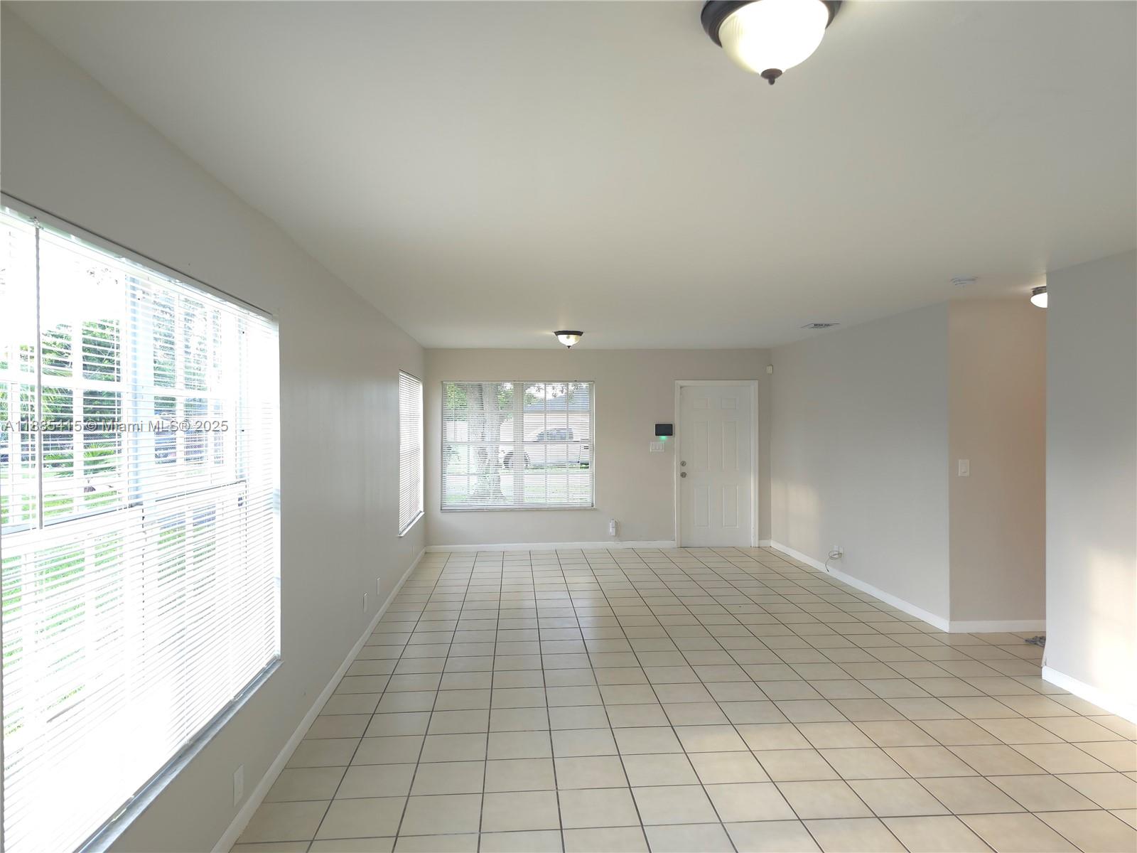 CENTRAL COMML HOMESTEAD - Residential Lease