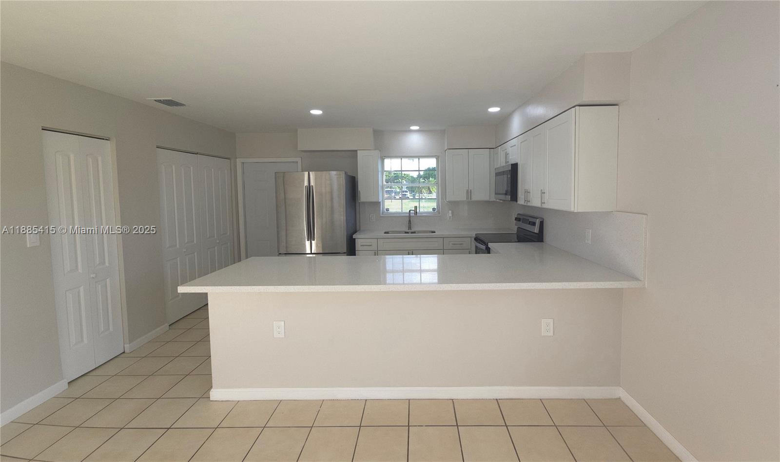 CENTRAL COMML HOMESTEAD - Residential Lease