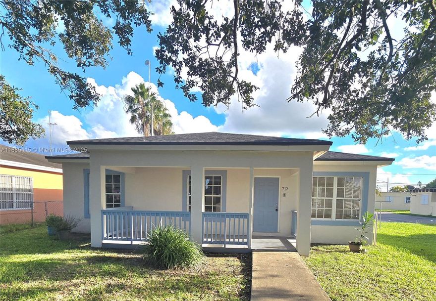 Exceptional value for this beautiful 3/2 single family home with ample front and back yard. Tastefully updated with stainless steel appliances, quartz counter tops, tile flooring throughout, new roof and fresh paint. The home is in close proximity to schools, shopping, dining and entertainment. Available for move in immediately. No Homeowners Association, easy to show and rapid approval.