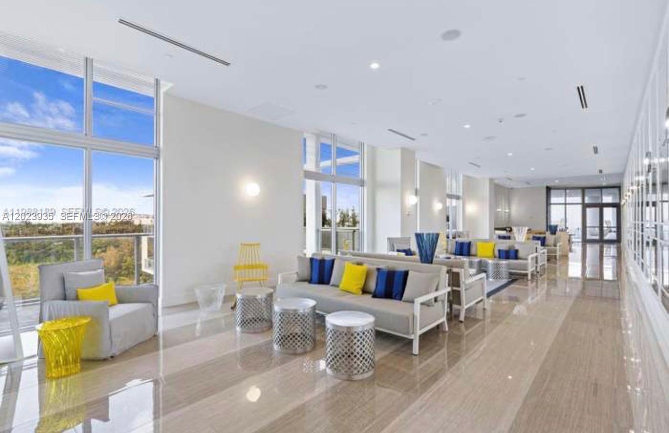 METROPICA NORTH TOWER ONE - Residential Lease