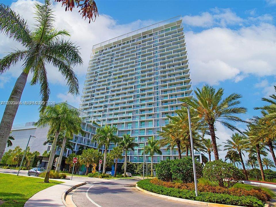 METROPICA NORTH TOWER ONE - Residential Lease
