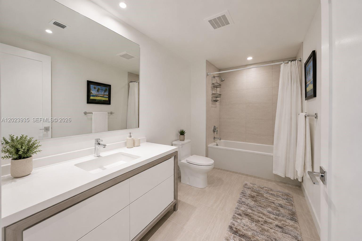 METROPICA NORTH TOWER ONE - Residential Lease