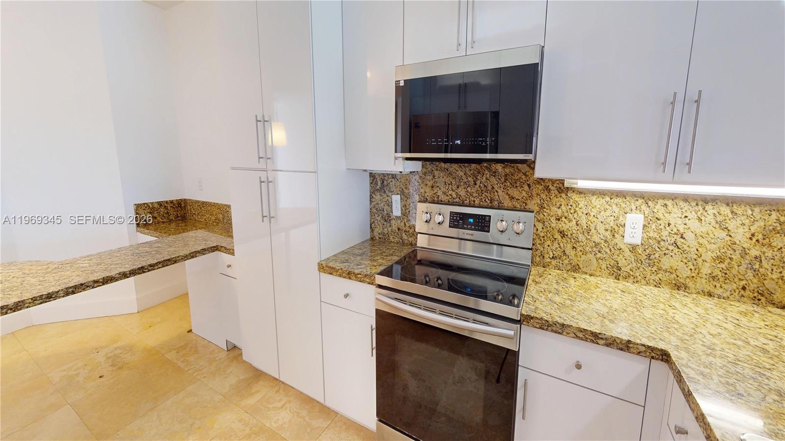 CAPTIVA CONDO A - Residential Lease