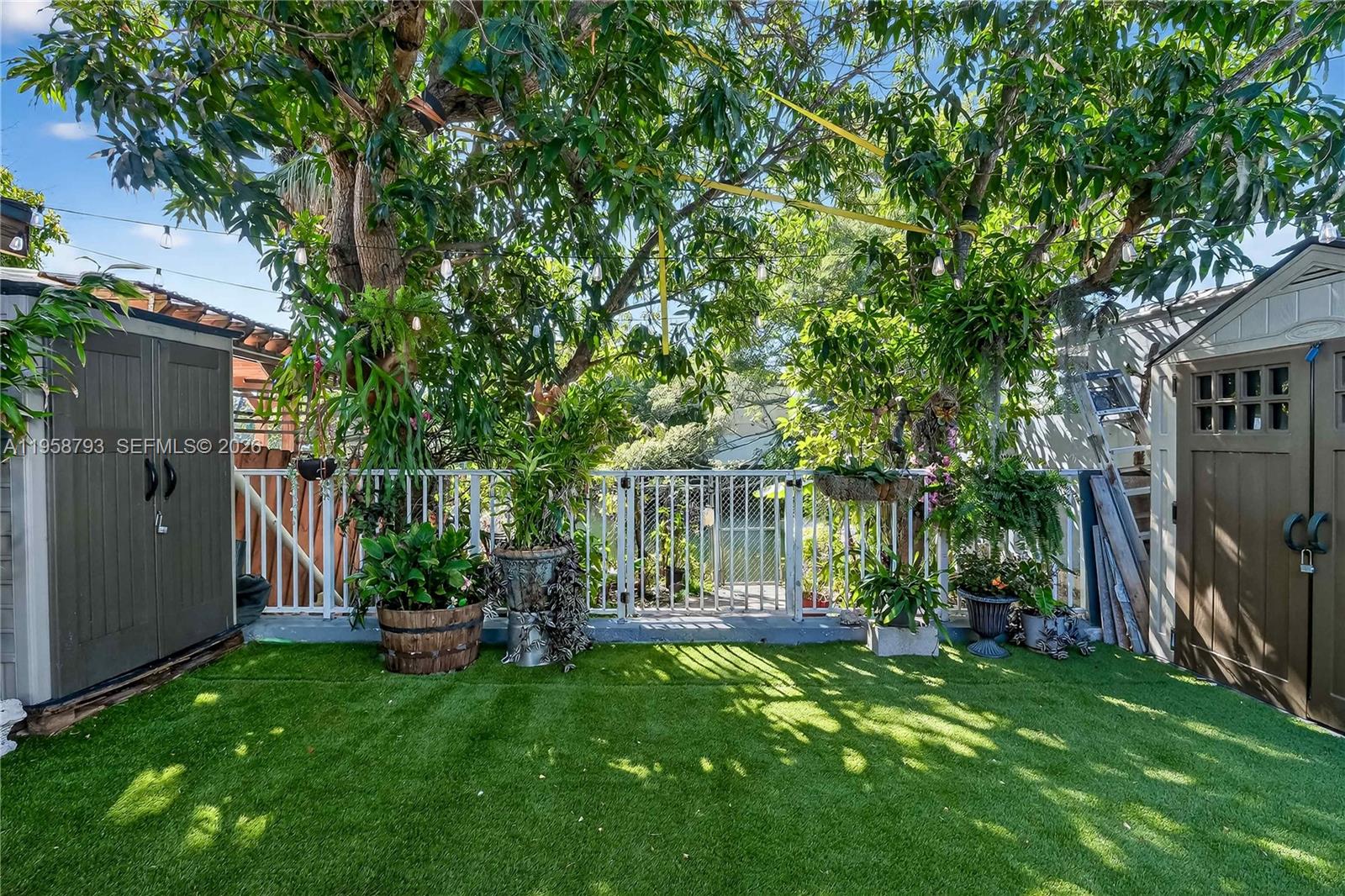 LAKE ORLEANS WEST 1ST ADD - Residential