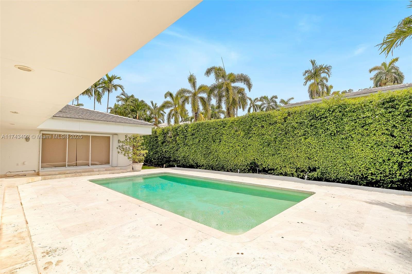 SUB OF LAGORCE ISLAND - Residential