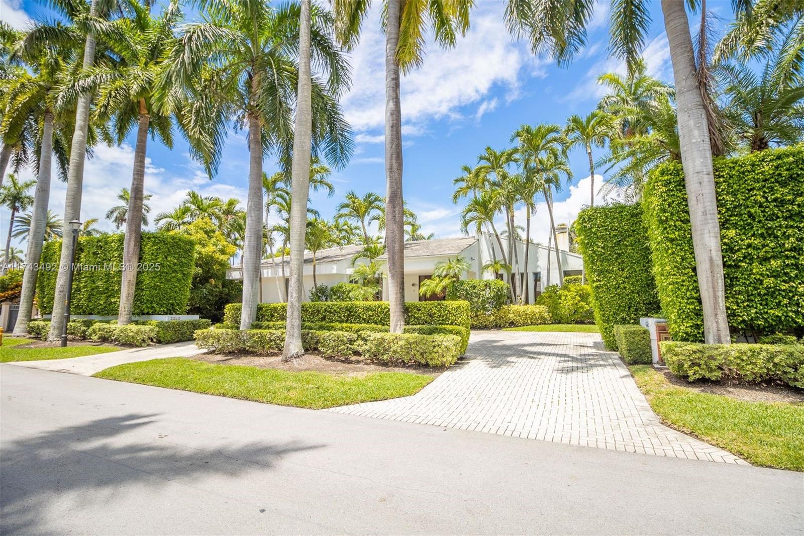 SUB OF LAGORCE ISLAND - Residential