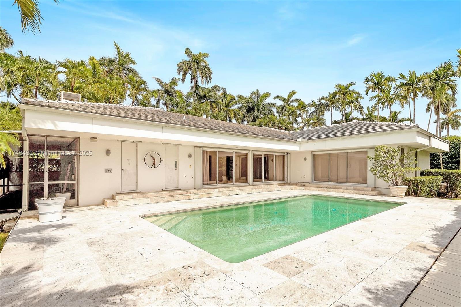 SUB OF LAGORCE ISLAND - Residential