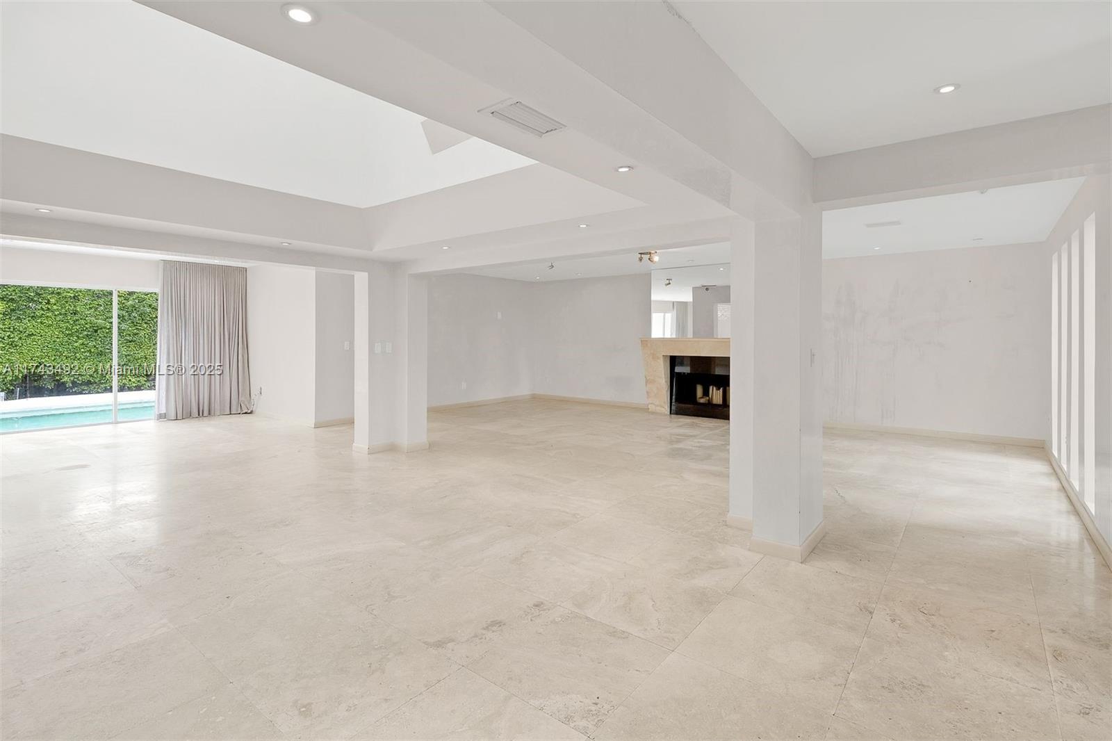 SUB OF LAGORCE ISLAND - Residential