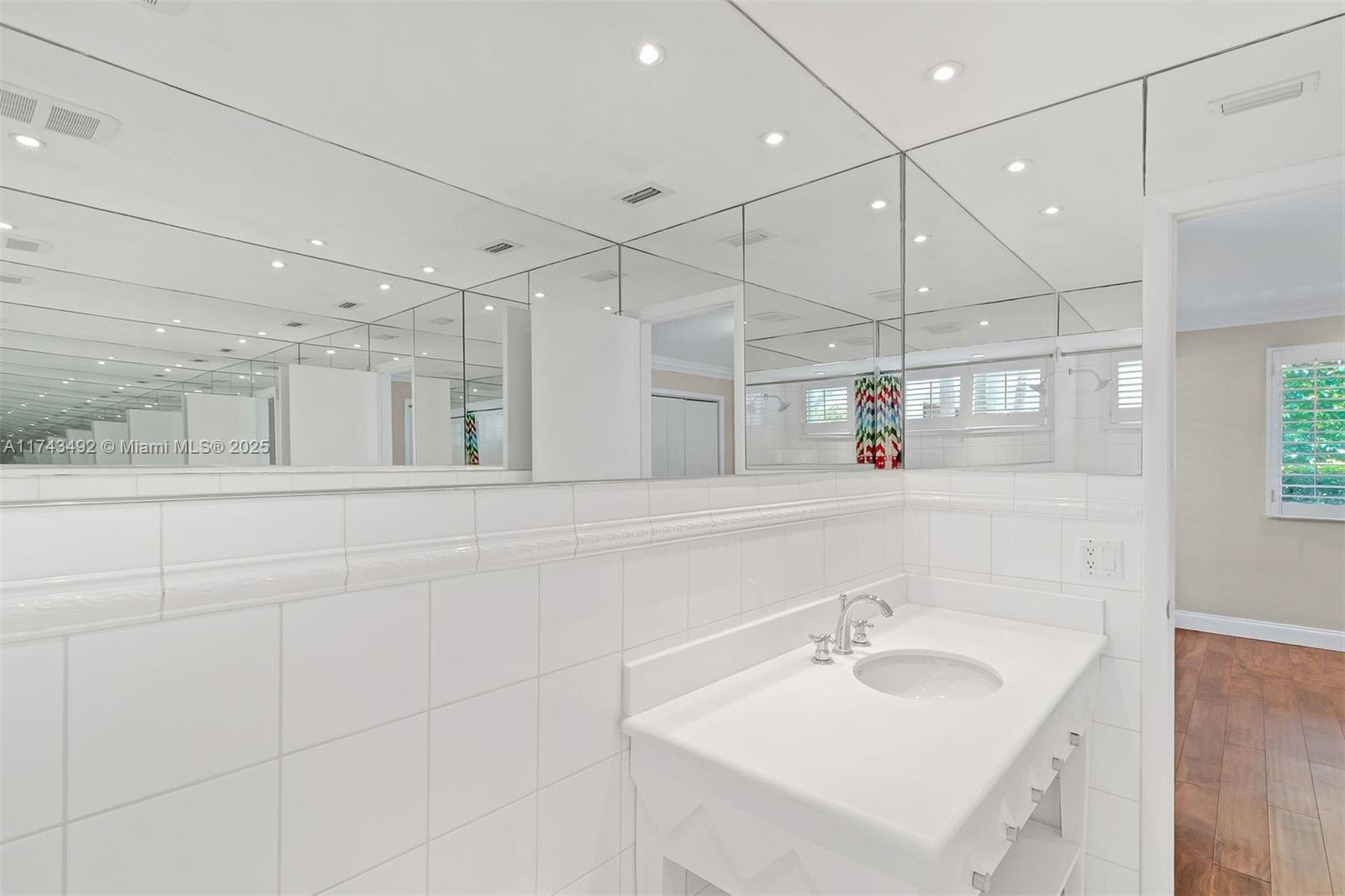 SUB OF LAGORCE ISLAND - Residential