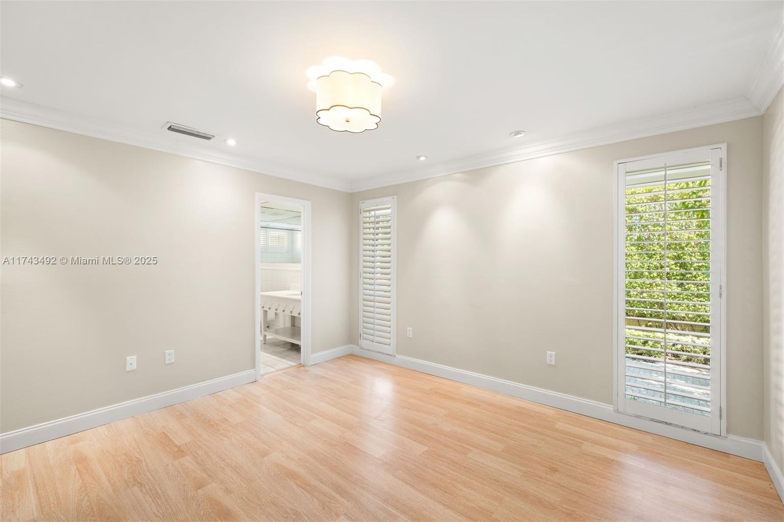 SUB OF LAGORCE ISLAND - Residential