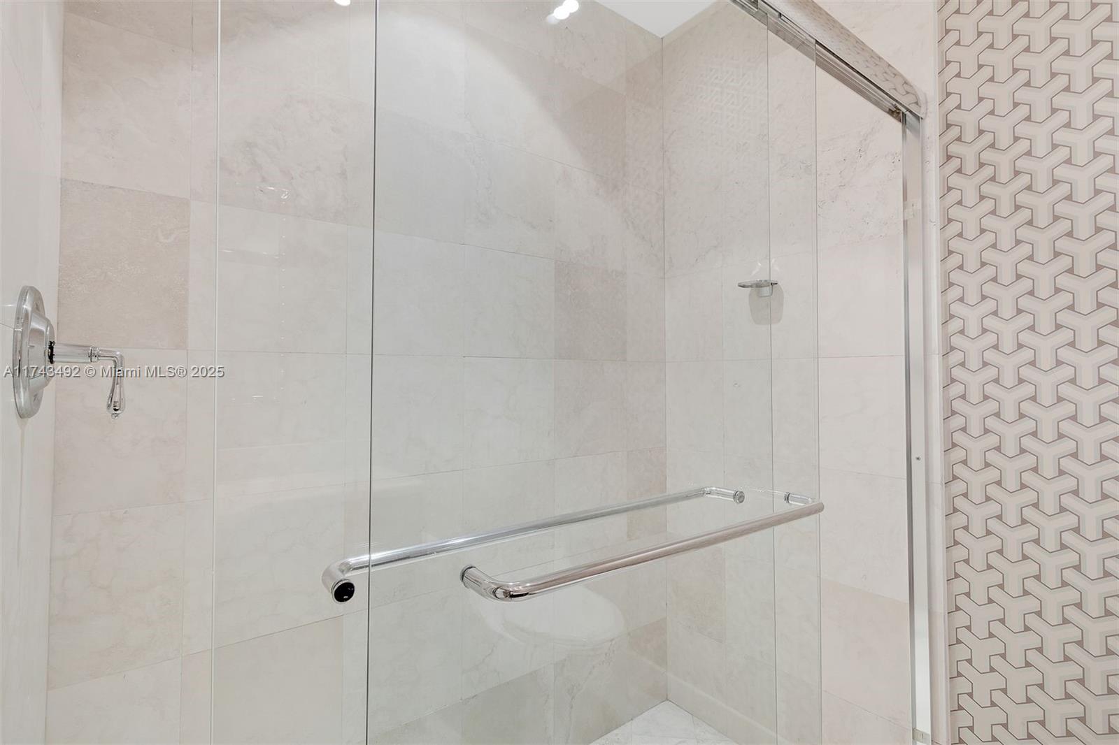 SUB OF LAGORCE ISLAND - Residential