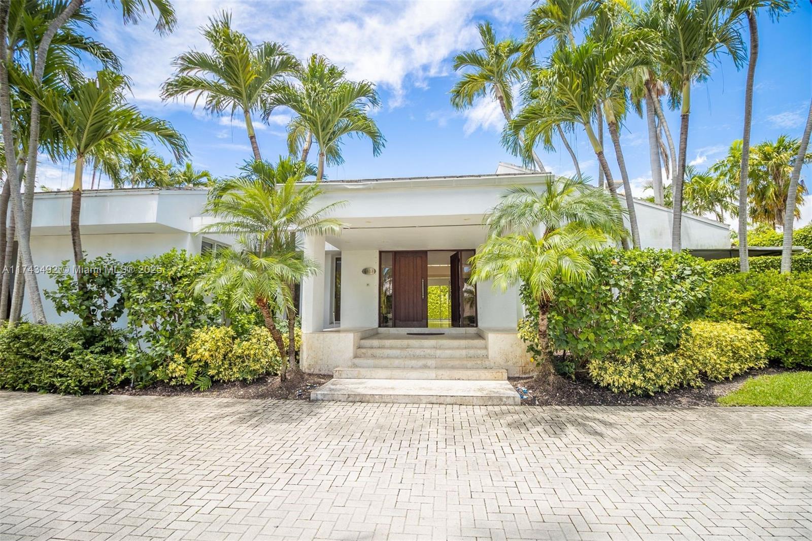 SUB OF LAGORCE ISLAND - Residential