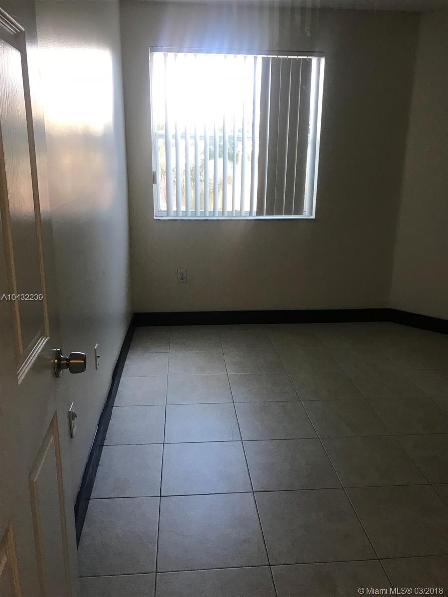 MEDITERRANEAN VILLAS COND - Residential Lease