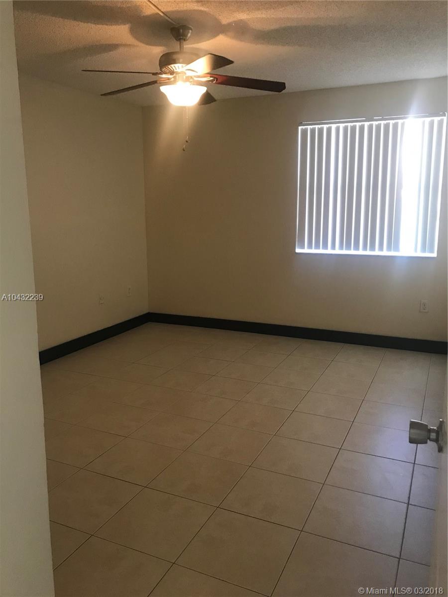MEDITERRANEAN VILLAS COND - Residential Lease