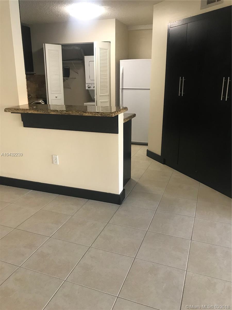 MEDITERRANEAN VILLAS COND - Residential Lease
