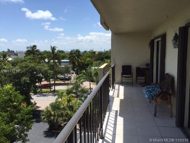 PALMS OF KEY BISCAYNE CON - Residential Lease