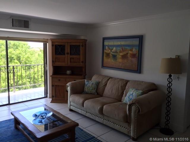 PALMS OF KEY BISCAYNE CON - Residential Lease