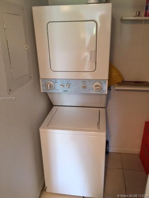 PALMS OF KEY BISCAYNE CON - Residential Lease