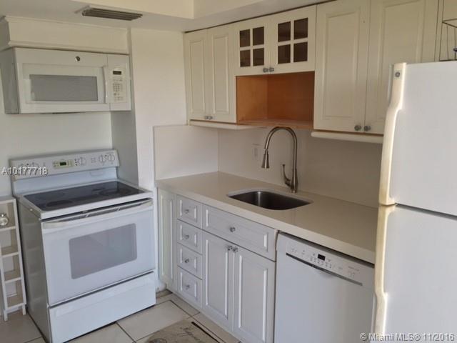 PALMS OF KEY BISCAYNE CON - Residential Lease