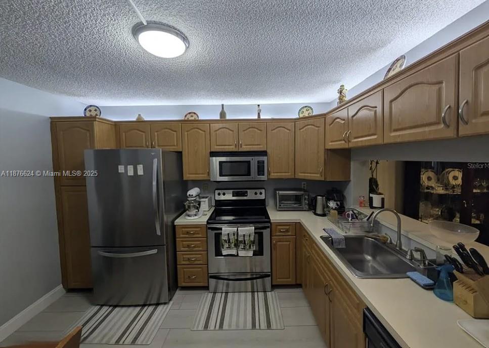 APPLEWOOD VILLAGE IV-A CO - Residential