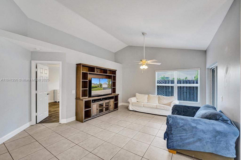 FOREST RIDGE CLUSTER HOME - Residential