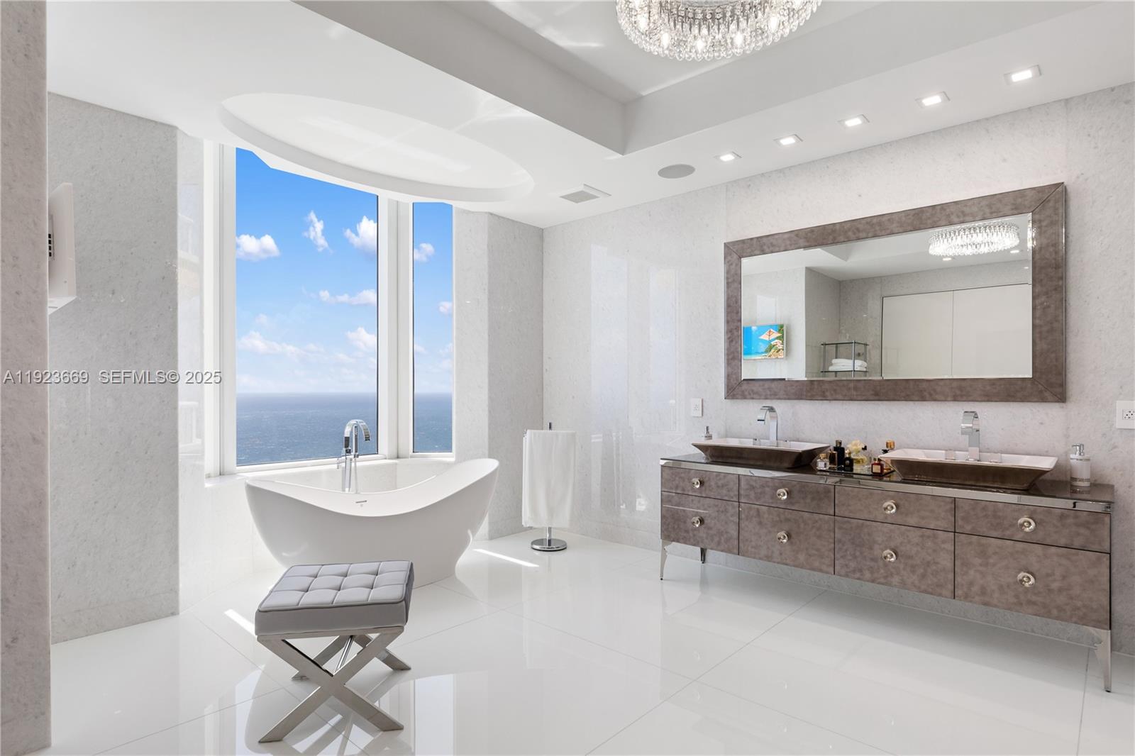 ACQUALINA OCEAN RESIDENCE - Residential