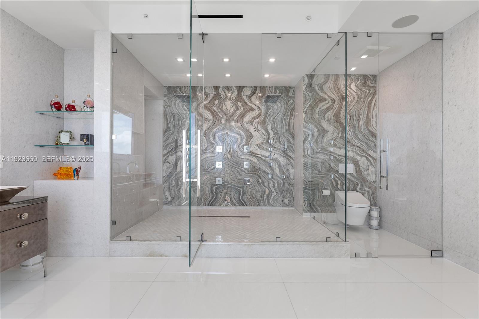 ACQUALINA OCEAN RESIDENCE - Residential