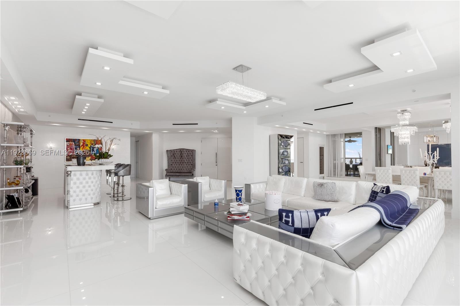 ACQUALINA OCEAN RESIDENCE - Residential