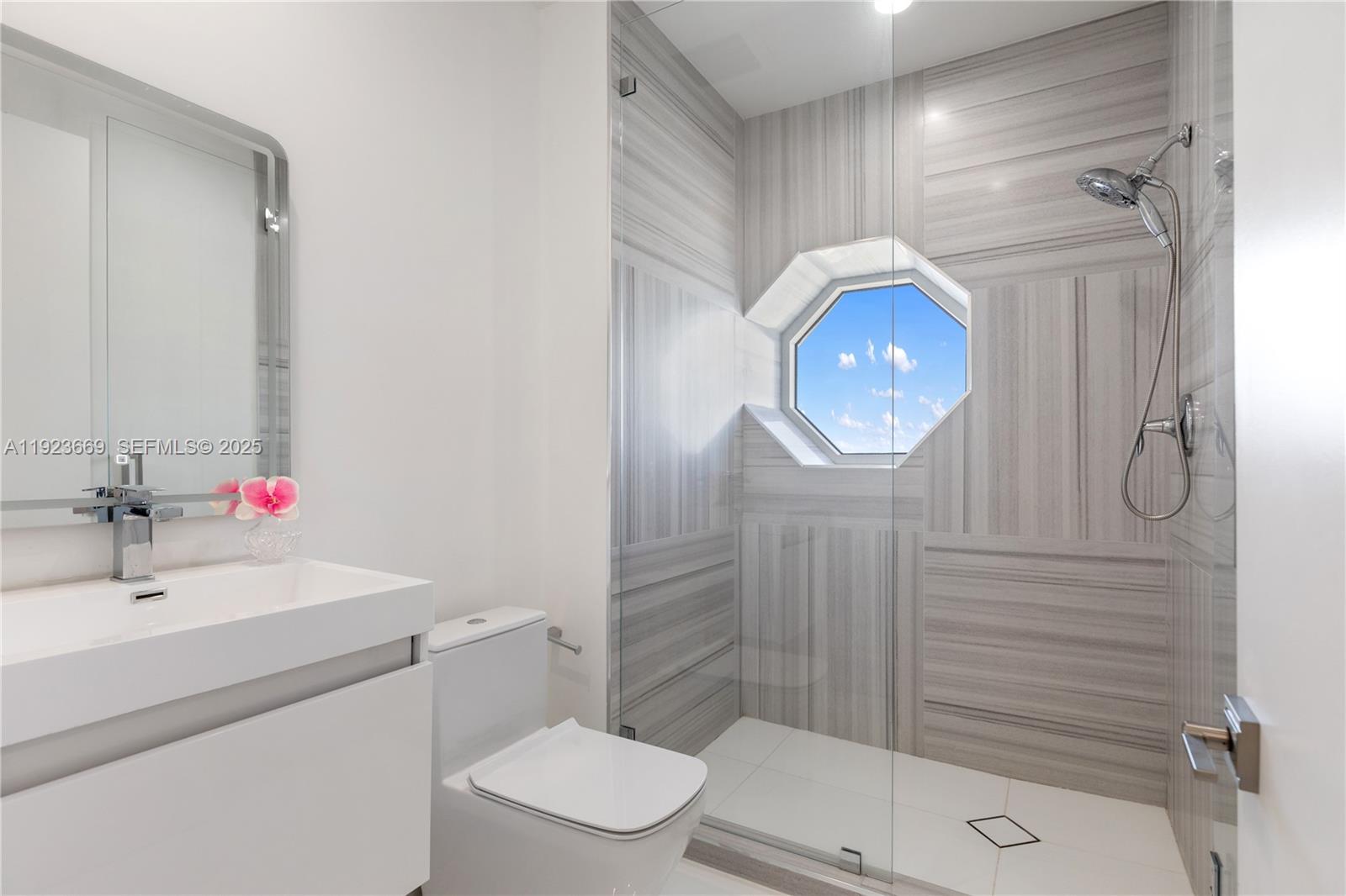 ACQUALINA OCEAN RESIDENCE - Residential