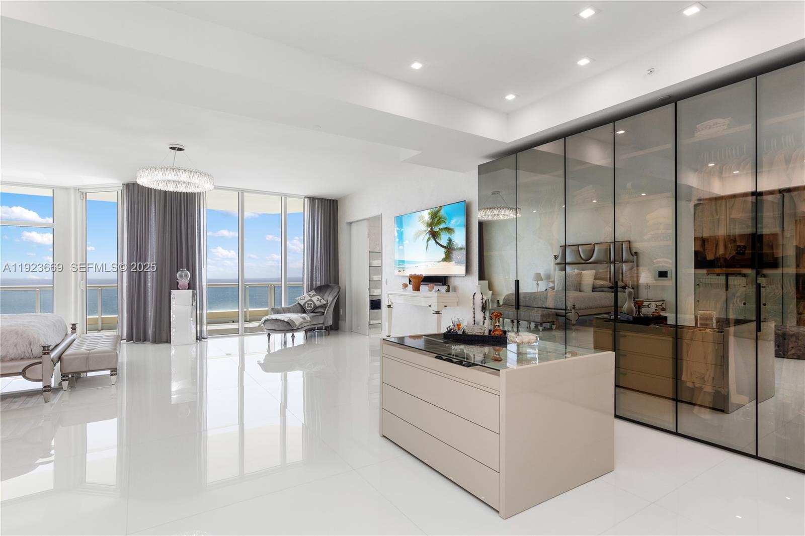 ACQUALINA OCEAN RESIDENCE - Residential