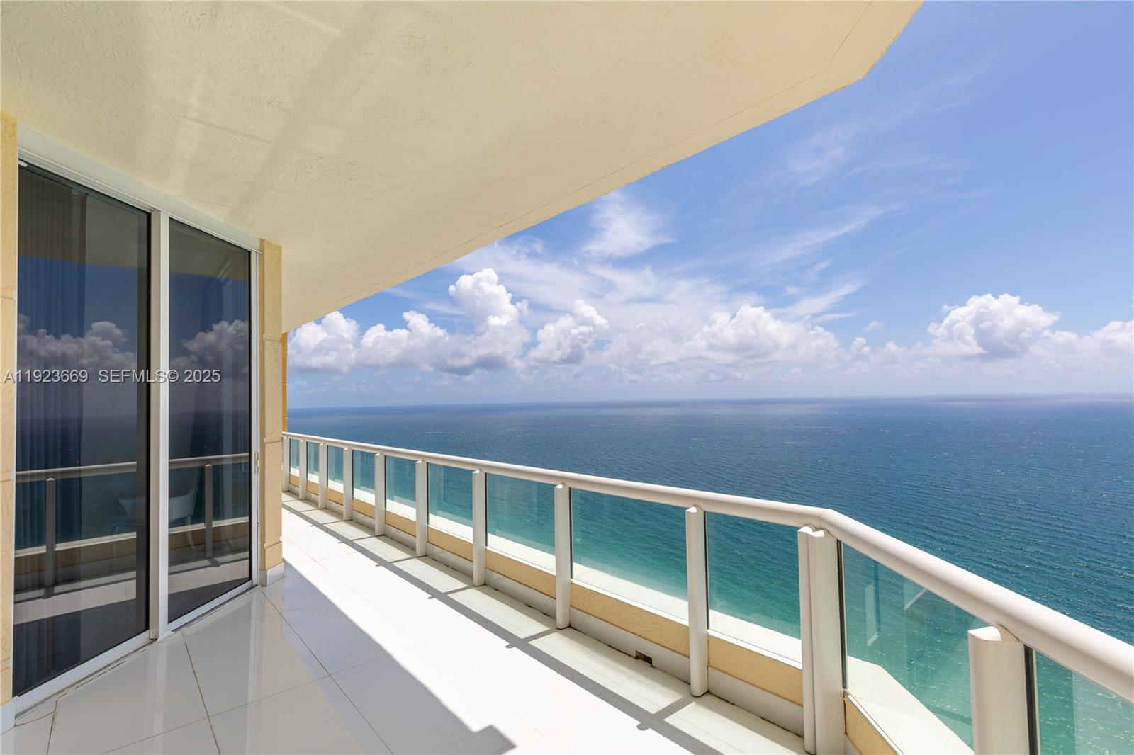 ACQUALINA OCEAN RESIDENCE - Residential