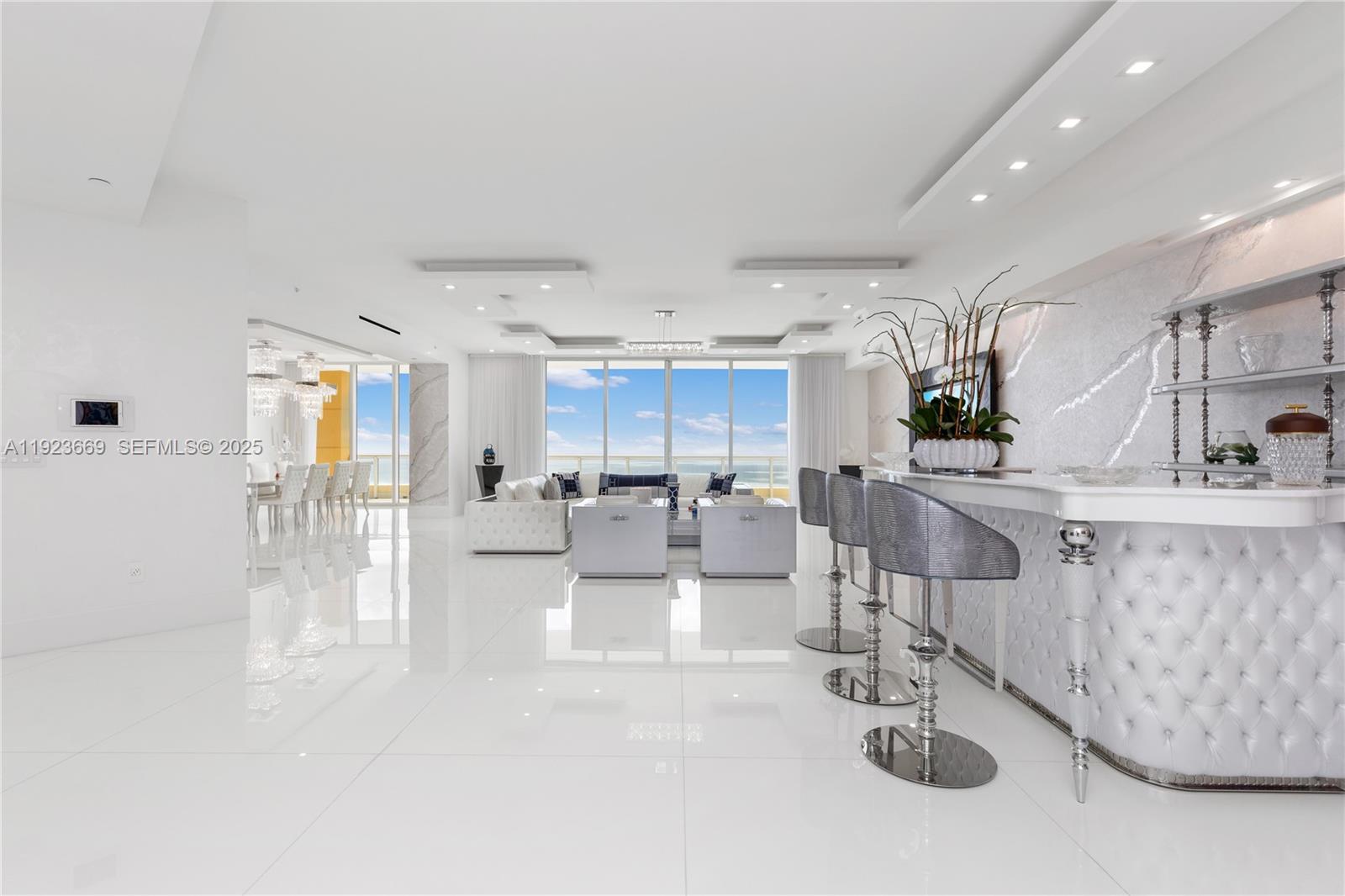 17875 Collins Ave PH4701, Sunny Isles Beach, FL, 33160/$9,999,998 1 17875 Collins Ave PH4701