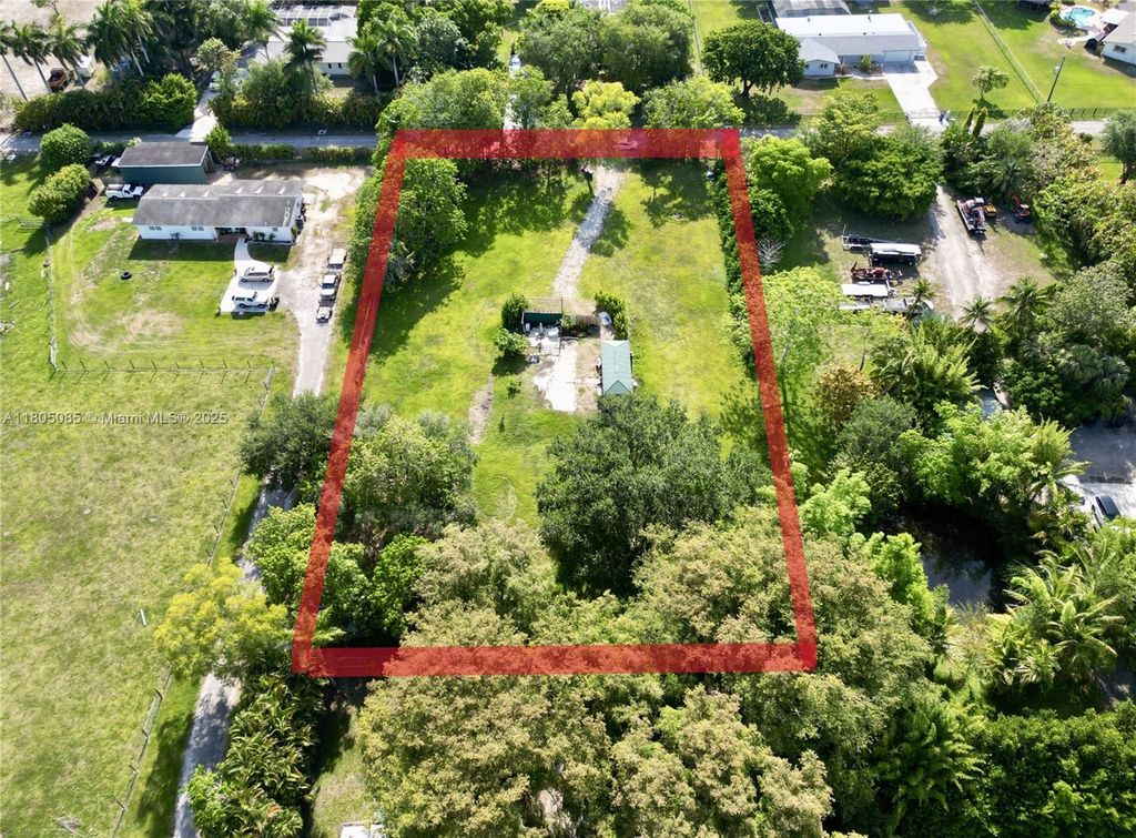 Photo of 5360 SW 162nd Ave, Southwest Ranches, FL 33331 (MLS # A11805085)