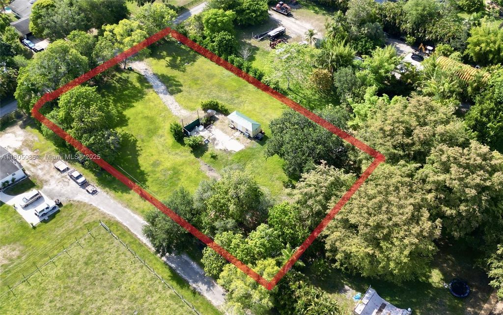 Photo of 5360 SW 162nd Ave, Southwest Ranches, FL 33331 (MLS # A11805085)